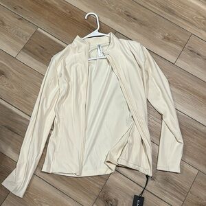 NWT Women’s Boutique Athletic Jacket Fits like a Medium